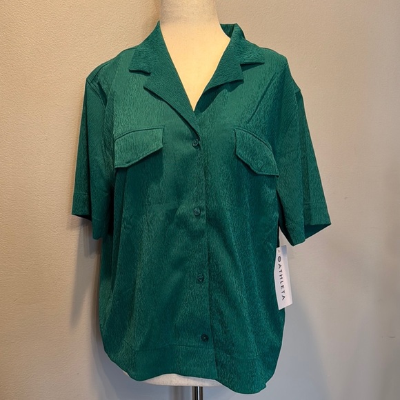 Athleta vibrant green Echo Button down top NWT - Picture 1 of 10